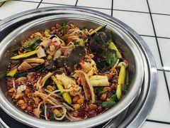 -周良天山牛杂城(天山路总店)