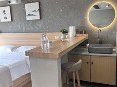 -闲隅江景艺术酒店(解放碑洪崖洞总店)