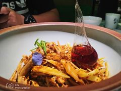 敲糖棒棒鸡-辛香汇·现炒川菜(淮海路百盛店)