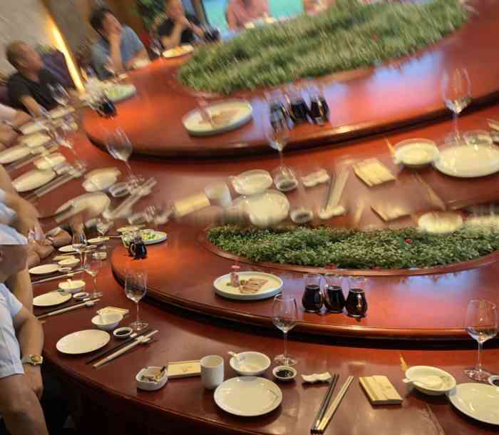 新豪都大酒店-"义乌属于比较高档的海鲜饭店了,整幢楼都是.