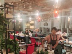 -梅园国际大酒店·自助餐厅(光明港店)