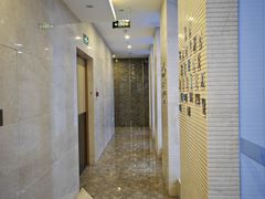 -跃动游泳健身俱乐部(新华传媒店)