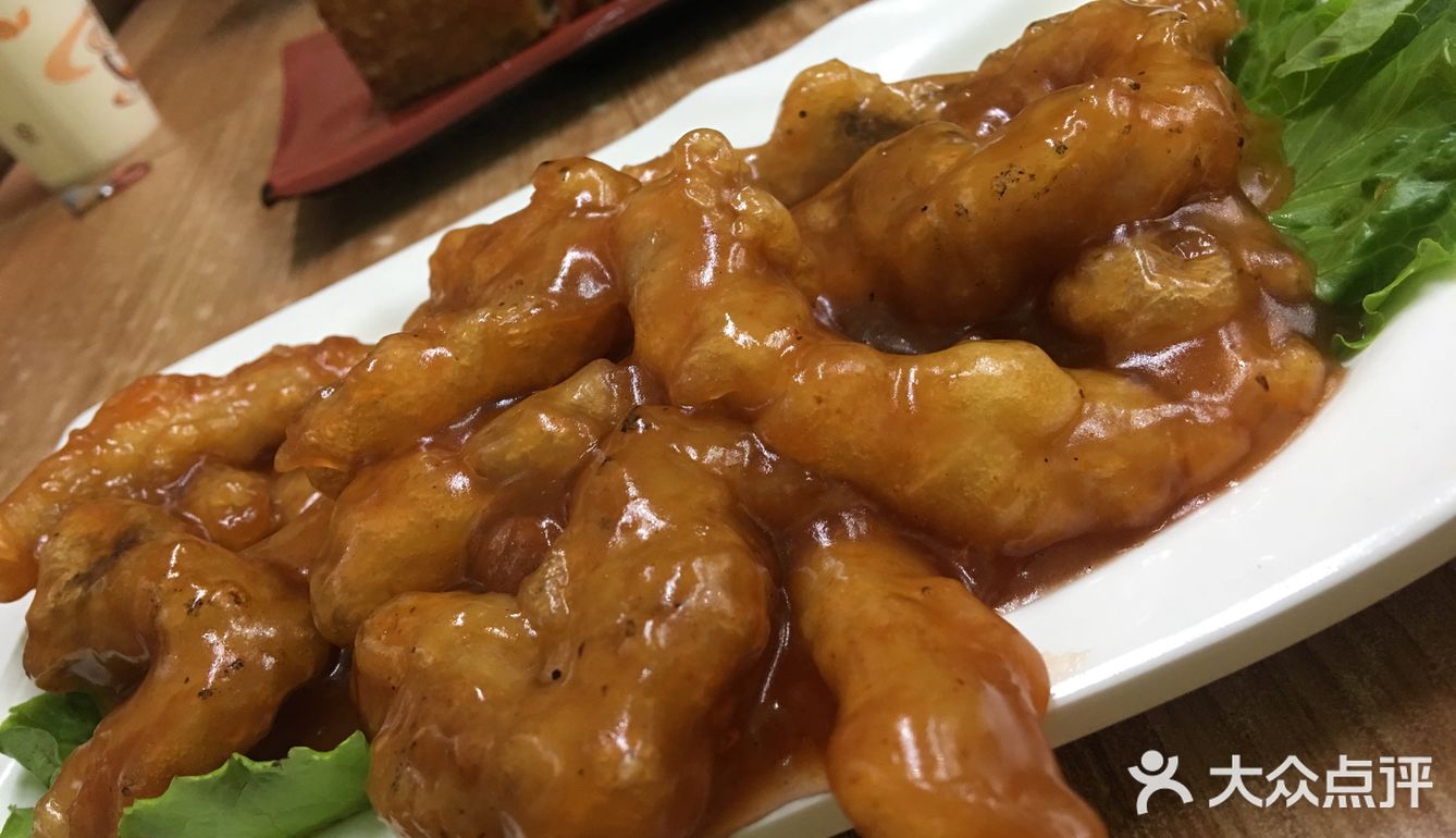 难坏，食多年了，还是这么一家破破的小店！