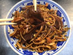 -珠宝街老左杂酱面馆