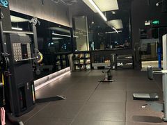 -TOP健身私教工作室(侨香店)