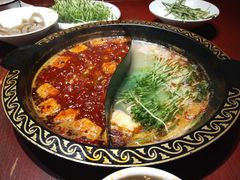-黄家码头老火锅(解放碑旗舰店)