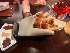 -卡佩罗意大利餐厅及酒吧Al Cappello Trattoria