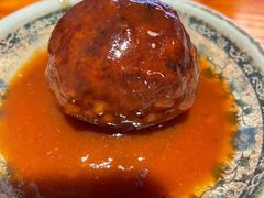 咸蛋黄狮子头-老外婆本帮面(塔城路店)