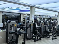 -鲸灵公元游泳中心
