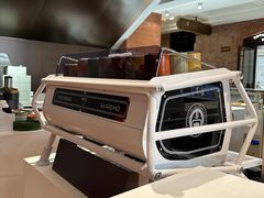 -潮一不贰·法式甜品·生日蛋糕·西式简餐(外滩店)