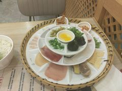 -花馬肆.云南过桥米线(汉神购物广场现场熬汤店)