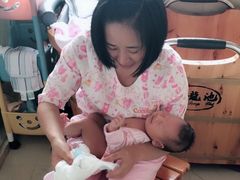 -爱的果实月嫂育婴师(世纪东方店)