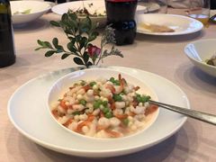 鸡头米炒手剥河虾仁-三利音·东方司宴(外滩店)