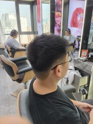 -藤野造型烫发染发