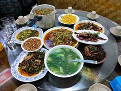 -聚八方土菜馆(余松路店)