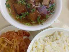 原汁牛肉米饭-满满高压锅焖牛肉(七纬路店)