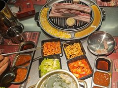 -青瓦炭韩潮烤肉(经开店)