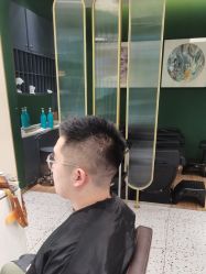 -童辉造型