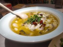 章无忌酸菜鱼-章吴记喜瑞餐厅(东东城店)
