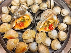 -围炉肉舍•炭烤活鳗•丹东海鲜烤肉(步行街店)