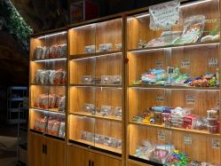 -探洞工场(丹尼斯7天地店)