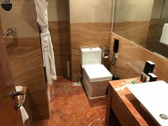 -珠海拱北口岸希尔顿欢朋酒店