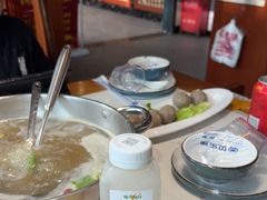 -乡土黄·鲜牛肉火锅·小龙虾(兴业街店)