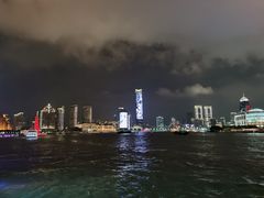 -黄浦江游览十六铺3号码头网红自助餐