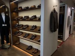 -优刻西服西装定制(金轮国际广场店)