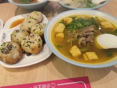 油豆腐牛肉粉丝汤（咖喱）-小杨生煎(湟普汇店)
