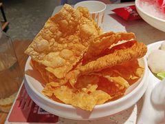 -三人行骨头王火锅(长寿店)