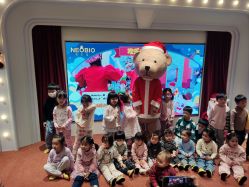 -奈尔宝家庭中心·亲子餐厅(北京东坝万达店)