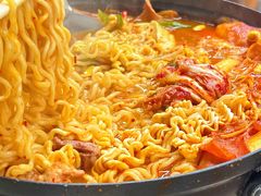 -亲昵春川鸡排(韩国美食街店)