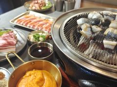 -围炉肉舍丹东海鲜烤肉·烤活鳗(步行街店)
