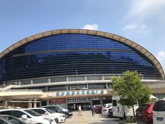 -闵行体育馆-停车场