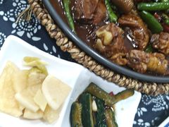 -八两八金·莱芜特色炒鸡(市南漳浦路店)