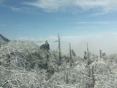 -峨嵋山金顶