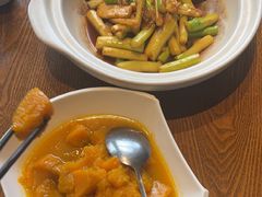 -湘力力小院·鱼汤泡饭(枫林路店)