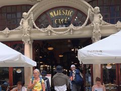 -Majestic Café