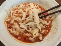-顺溜·手工刀削面·黑金店(铜锣湾店)