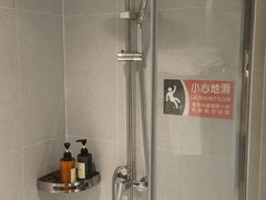 -元一商务电竞酒店(世纪城新会展中心地铁站店)