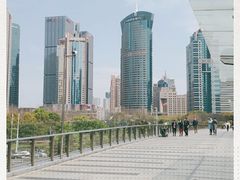 -陆家嘴空中步行连廊