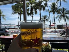 -Green Tree Rest. & Pub