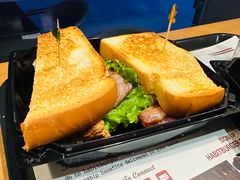 -The Habit Burger Grill 哈比特汉堡(世博店)