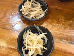 -丽虹云南过桥米线(兴工街店)