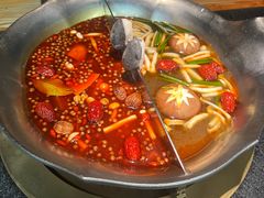 -湊湊火锅·茶憩(南京东路悦荟店)