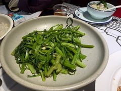 -客家大院·非遗赣南客家菜(郁孤台店)