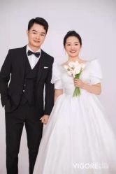 -雪中彩影婚纱摄影·微光艺术中心