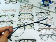 -潘多拉眼镜·蔡司依视路明月(潘家园店)