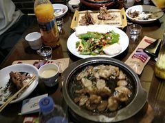 -东口码头·烧鸽子·鱼头泡饼·地方菜(金鹰悦城店)
